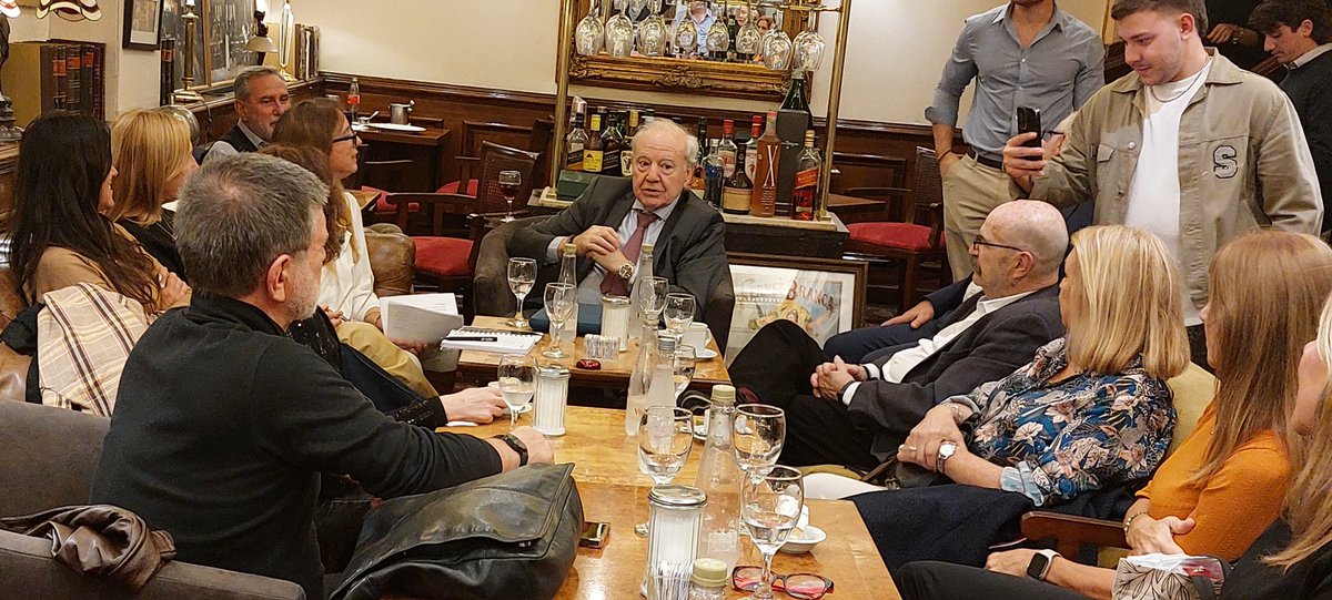 #AHORA en #CafeJuridico 
Junto a <a href="/JimedelaTorreBA/">Jimena de la Torre</a>, <a href="/silvicespedes/">Silvia Céspedes</a> y demás participantes. 
<a href="/aeacaba/">Abogados en Acción CABA</a>
<a href="/BASESRep/">Bases Republicanas</a> <a href="/Asoc_JustaCausa/">Justa_Causa</a>