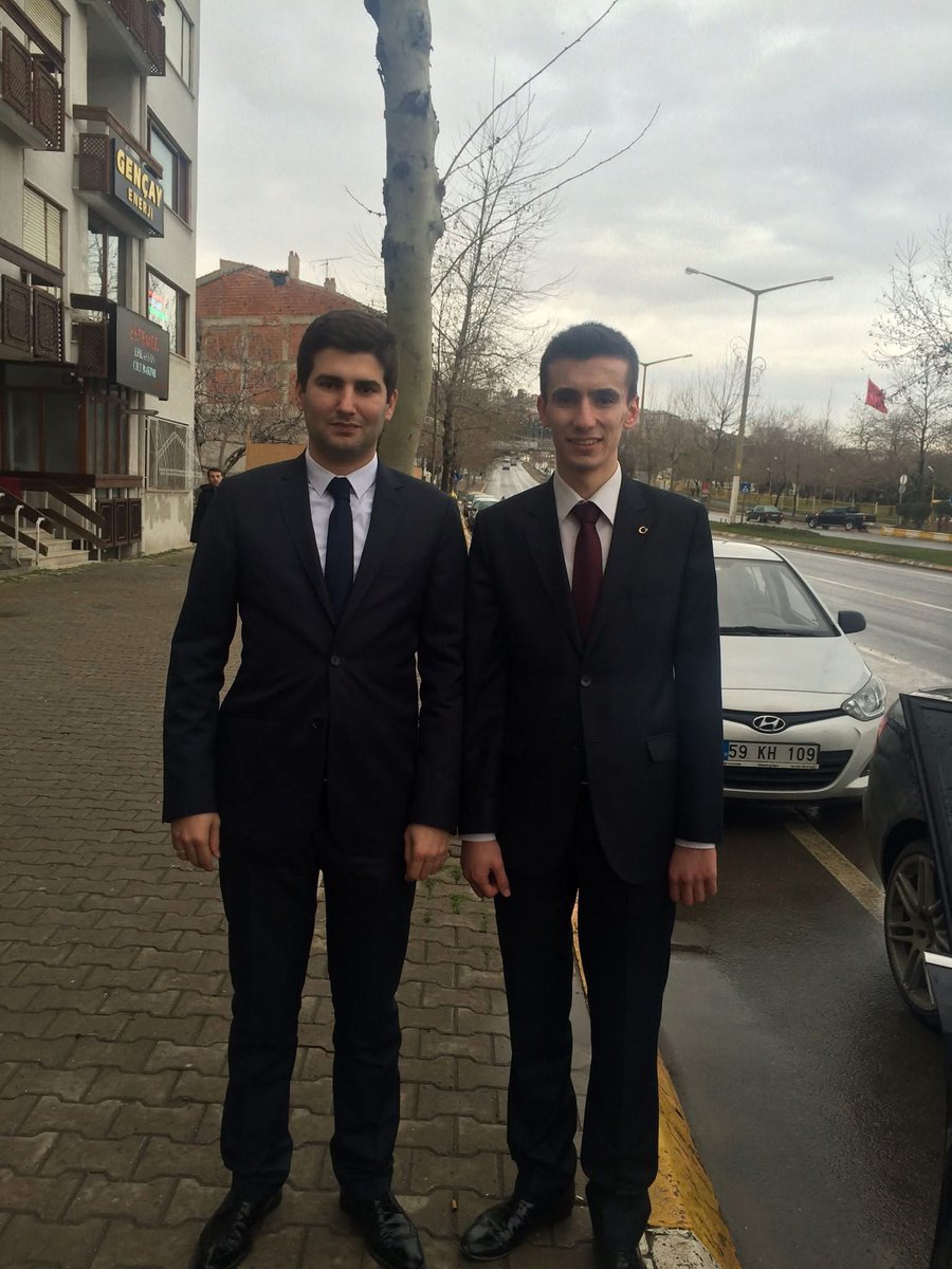 MustafaaGider's tweet photo. Hayat birbiri peşi sıra giden şimdilerin toplamıdır. Her canlı varlık, var olabilmek için kendi özüne sadık kalmaya ve gelişmeye mecburdur. 

Büyüğümüz, Genel Başkanımız Sn. @ayyildirim1
Bir ömür… https://t.co/4Td1FPZVbS