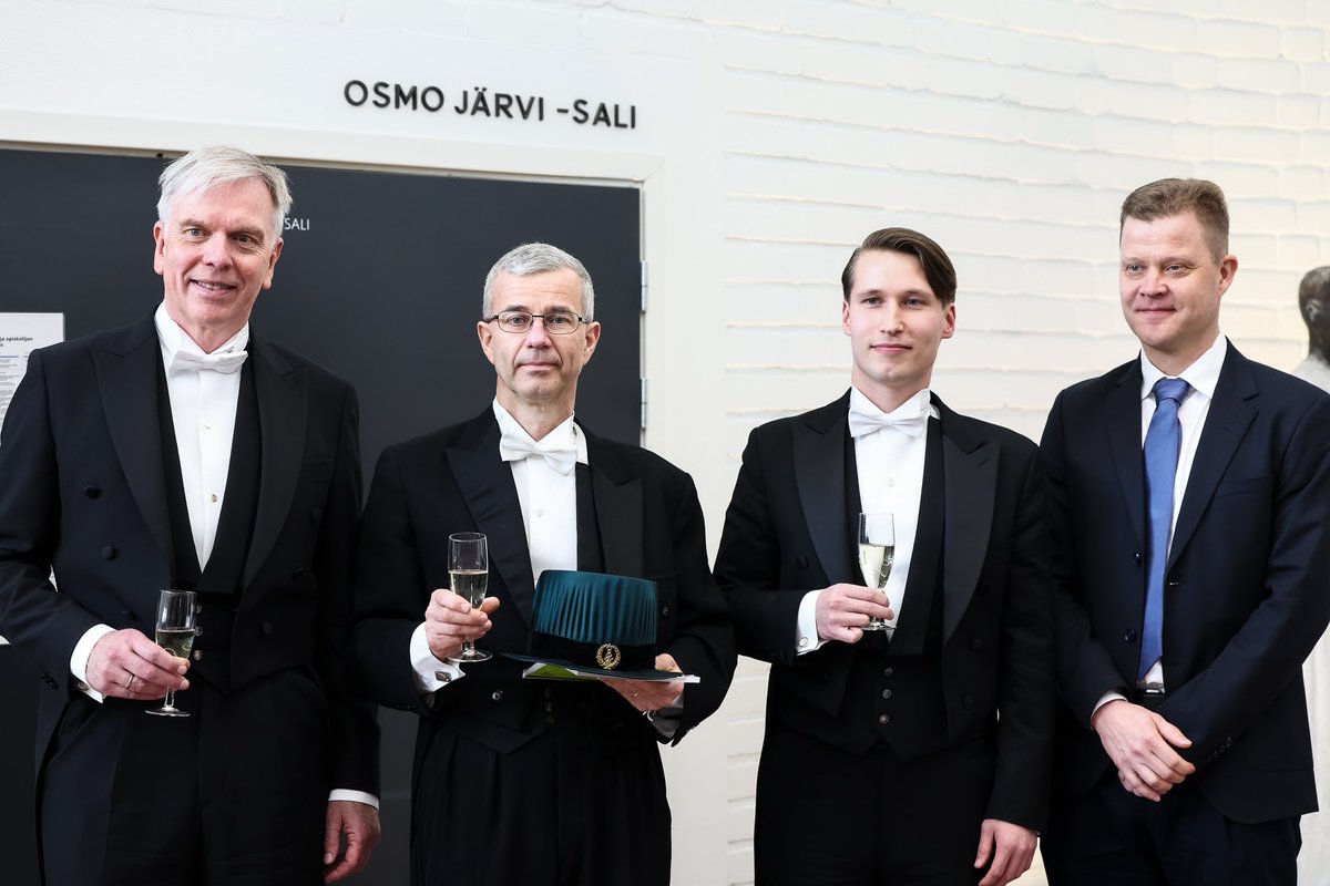 Aleksi Jokela (@draleksijokela) on Twitter photo Defended my doctoral thesis last Friday! Huge thanks to my excellent opponent <a href="/DocThorAndersen/">Thor Einar Andersen</a> from <a href="/OSTRC1/">OSTRC</a>, it was a great privilege to have you here! Thank you to my supervisors Lasse Lempainen, <a href="/DocXValle/">Xavier Valle</a> and Keijo Mäkelä, as well as to all co-authors! #PhD Defended my doctoral thesis last Friday! Huge thanks to my excellent opponent <a href="/DocThorAndersen/">Thor Einar Andersen</a> from <a href="/OSTRC1/">OSTRC</a>, it was a great privilege to have you here! Thank you to my supervisors Lasse Lempainen, <a href="/DocXValle/">Xavier Valle</a> and Keijo Mäkelä, as well as to all co-authors! #PhD