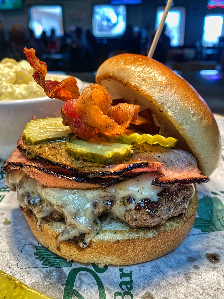 Hungry? We've got just the thing out here for you at Dan's!
The Cuban Burger! 🍔🇨🇺
Topped with ham, bacon, Swiss and mustard sauce!
Served Tues-Thurs this week!