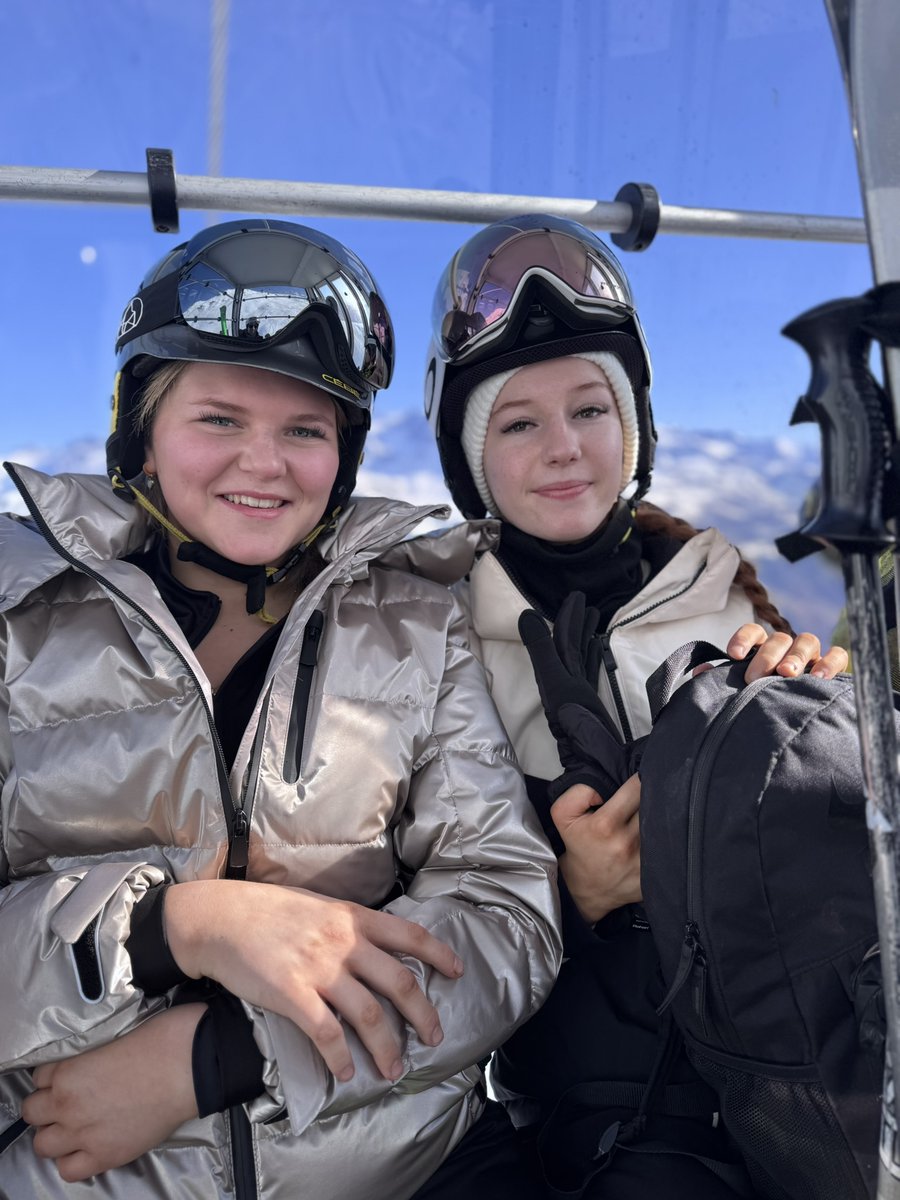 Our <a href="/SchoolLongcroft/">Longcroft School</a> pupils and staff are enjoying an amazing time #skiing in #SantaCatarina! <a href="/inspireski/">inspireski</a>