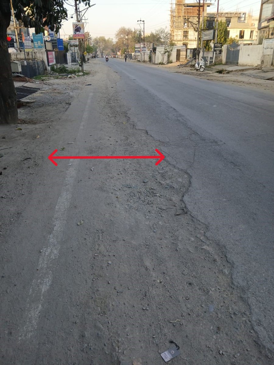 Arijit_Indian's tweet photo. Not a village road, this is GMS road of #Dehradun , a main road of city. For past many months the road remains dug up on both sides leaving only a narrow patch for traffic leading to frequent traffic jams &amp; accidents but govt. is no hurry to mend it. This is early morning pic https://t.co/oRyMbjQhLo