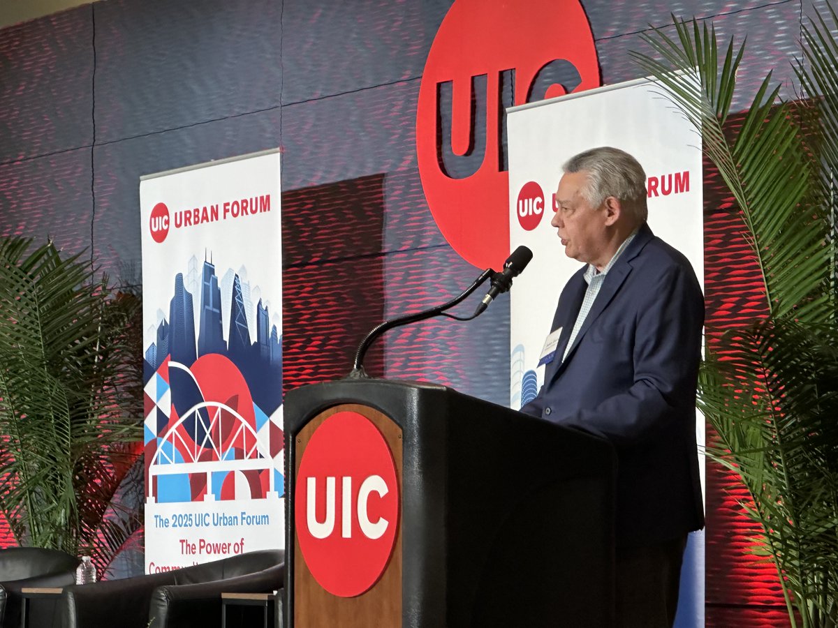 Welcome to the #2025UICUrbanForum Juan González (<a href="/juangon68/">Juan Gonzalez</a>)!

González is a senior research fellow at the Great Cities Institute and co-host of <a href="/democracynow/">Democracy Now!</a>. Today he is joining us as our keynote speaker!