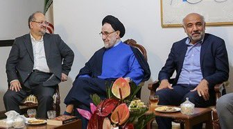 Amir Moghadam (@amirmoghadam_ir) on Twitter photo 💢این دو فاسد کنار خاتمی، چند درصد اقتصاد کشور را در اختیار دارند؟!/خوش بحال خاتمی و بد به حال کارگران و مستمری بگیران و بیتالمال!
این دو فاسد یکی از کانالهای اصلی تامین پول ستادهای انتخاباتی اصلاحطلبان و هزینههای نجومی اقای تکرار و دکان و دستگاه فساد و رانتخواری و دلالی بنیاد 💢این دو فاسد کنار خاتمی، چند درصد اقتصاد کشور را در اختیار دارند؟!/خوش بحال خاتمی و بد به حال کارگران و مستمری بگیران و بیتالمال!
این دو فاسد یکی از کانالهای اصلی تامین پول ستادهای انتخاباتی اصلاحطلبان و هزینههای نجومی اقای تکرار و دکان و دستگاه فساد و رانتخواری و دلالی بنیاد