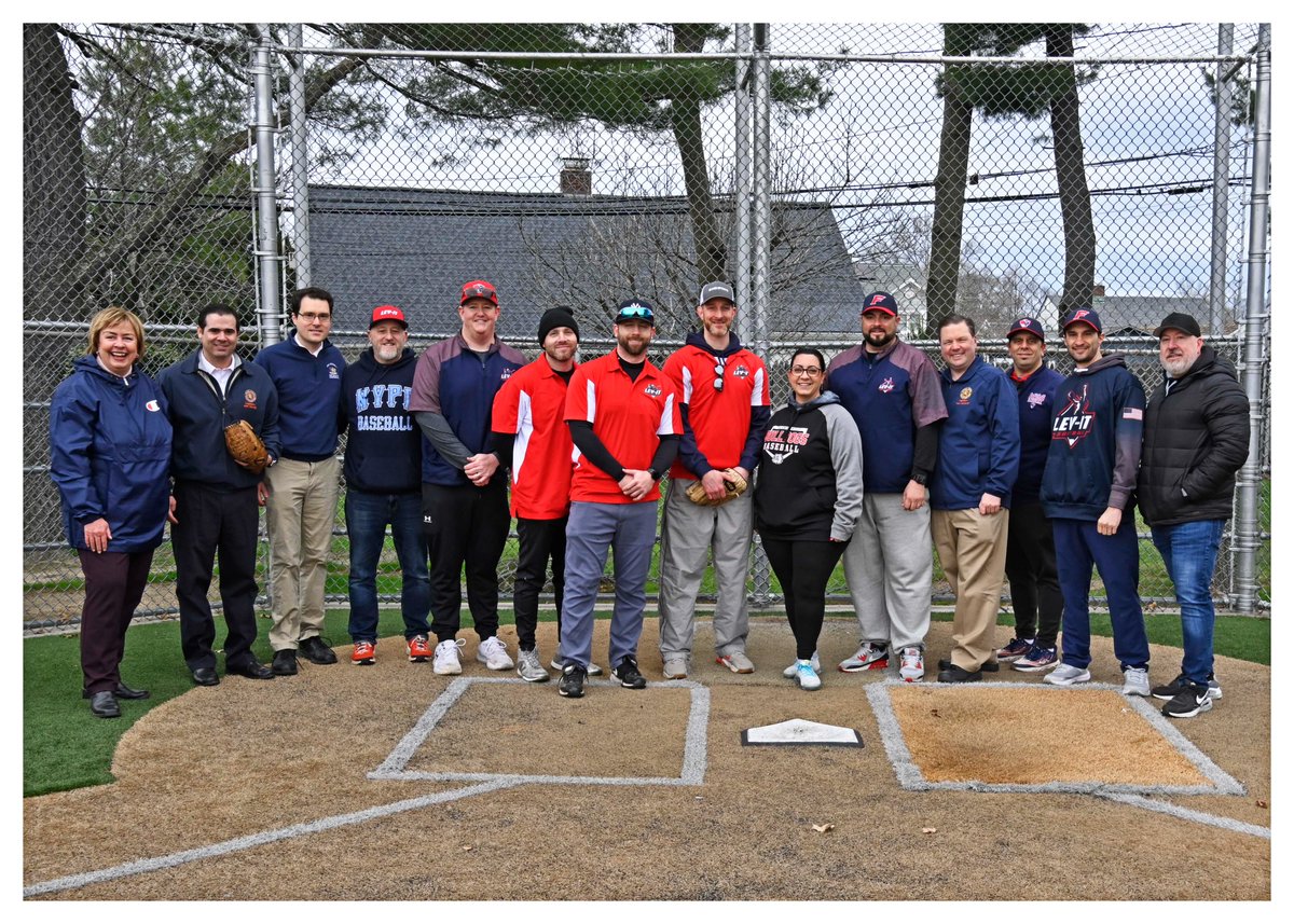 LegFerretti's tweet photo. It was so much fun to join the Lev-IT Baseball Softball Teams for the start of their season Opening Day Ceremonies along with Hempstead Town Clerk Kate Murray, @JohnMikulin and Legislator Tom McKevitt. https://t.co/HdgU94ZTBz