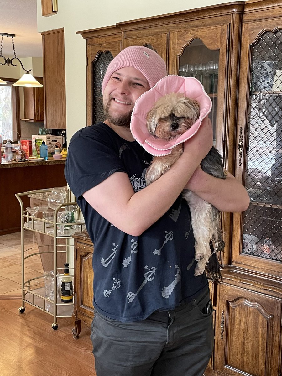 bigdadcalves's tweet photo. we lost our wookie yesterday. she was the only dog i’ve ever raised from birth and i am so grateful to have spent all 16 1/2 years of her life by her side. https://t.co/2AallpkzIR