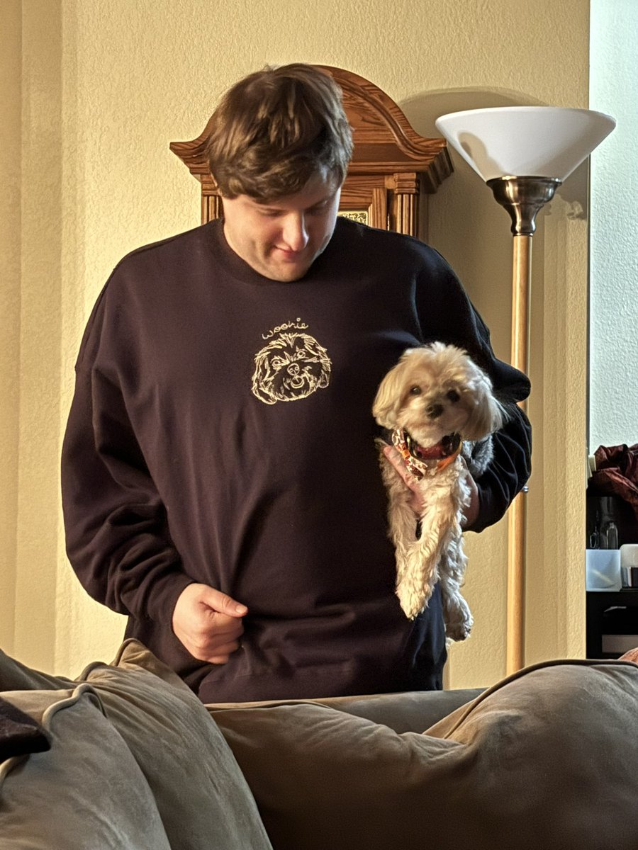 bigdadcalves's tweet photo. we lost our wookie yesterday. she was the only dog i’ve ever raised from birth and i am so grateful to have spent all 16 1/2 years of her life by her side. https://t.co/2AallpkzIR