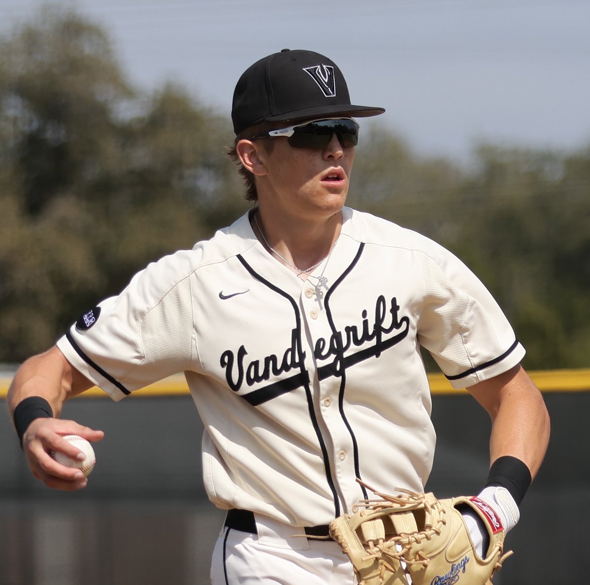 Shout out to Vandegrift Sr Kanyon Millar for being named this week's <a href="/DBATSPORTS/">D-BAT Sports</a> 6A Hitter of the Week - 5-10, 3 HR, 8 RBI, 3 Runs, BB <a href="/KanyonMillar5/">Kanyon</a> <a href="/Viper_Baseball/">Vandegrift Viper Baseball</a> <a href="/TxHS_Baseball/">THSB</a>