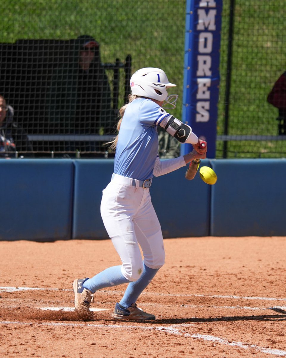 Indiana State Softball (@indstsoftball) on Twitter photo Offensive contributions from <a href="/oliviacolip/">livi colip</a>, <a href="/MadisonPoulson/">madison poulson</a>, and <a href="/_morgangoodrich/">Morgan Goodrich</a> highlight today’s effort so far. No runs across in the fifth as we move into the sixth, Aces leading 3-2.
#MarchOn Offensive contributions from <a href="/oliviacolip/">livi colip</a>, <a href="/MadisonPoulson/">madison poulson</a>, and <a href="/_morgangoodrich/">Morgan Goodrich</a> highlight today’s effort so far. No runs across in the fifth as we move into the sixth, Aces leading 3-2.
#MarchOn