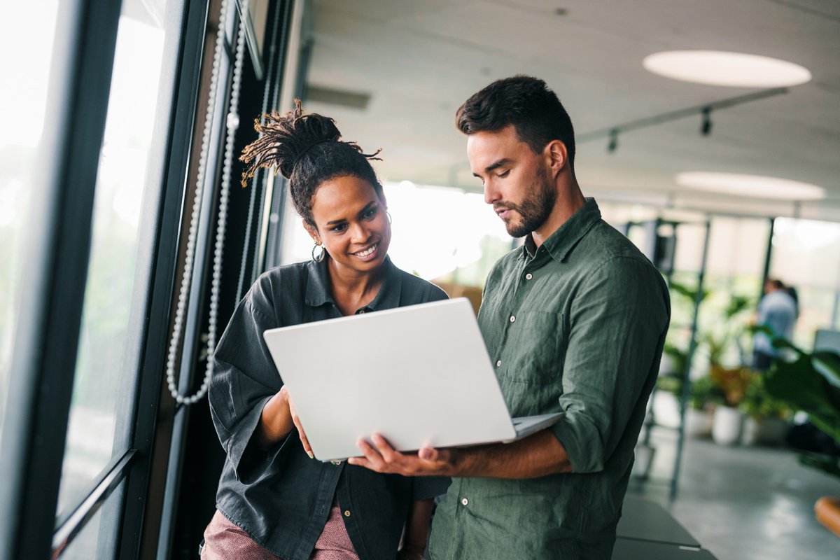 Staying ahead with the latest innovations and tools is essential. However, leveraging features like Copilot securely and effectively, a strong foundation in #Microsoft365 basics is a must! Join our free webinar next week: blog.storyals.com/events/microso…
#Productivity #Storyals #Webinar