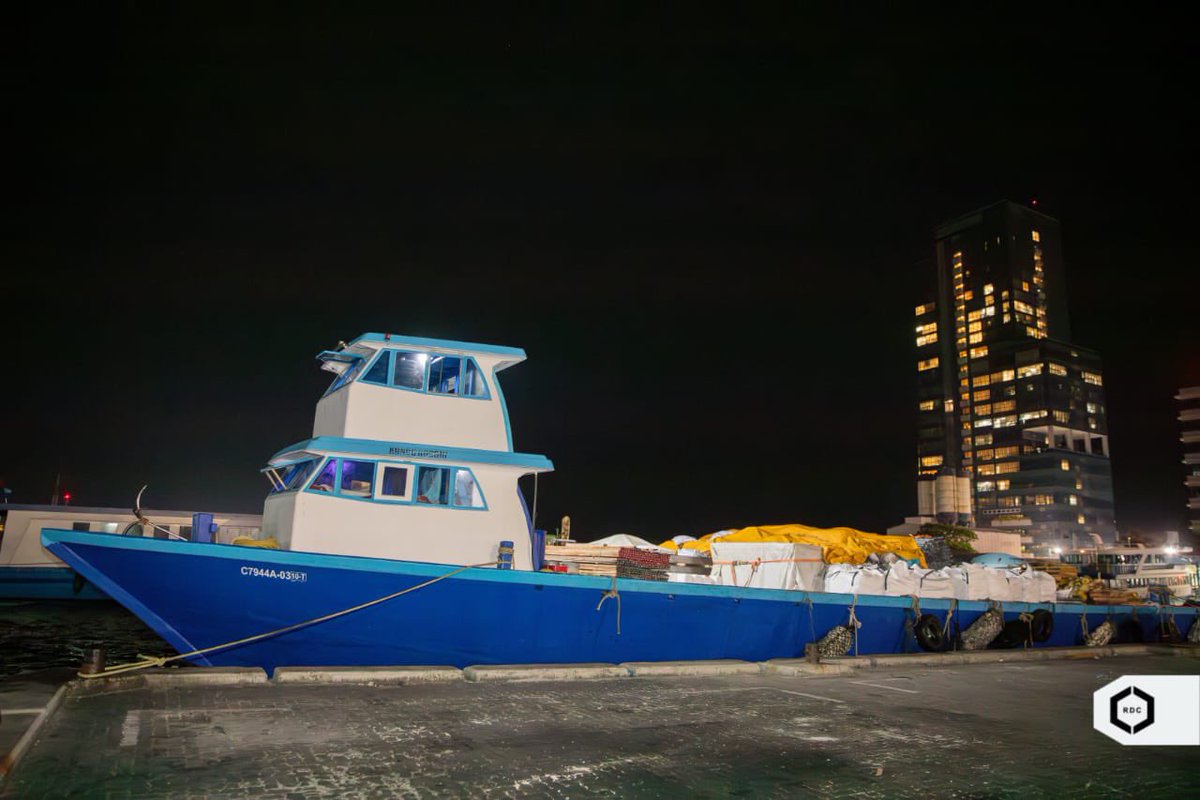 rdcmaldives's tweet photo. ނ.ވެލިދޫ ހޮސްޕިޓަލްގެ އައު އިމާރާތުގެ މަސައްކަތާއި އެރަށުގައި ޤާއިމްކުރެވޭ ކޮމިޔުނިޓީ ބޭސްޑް ރިހެބިލިޓޭޝަން ސެންޓަރުގެ މަަސައްކަތުގެ އިތުރުން ޕޮލިސް ސްޓޭޝަންގެ މަސައްކަތް ފެށުމަށް ބޭނުންވާ ސާމާނު ފޮނުވުމުގެ މަސައްކަތް ދަނީ ކުރަމުންނެވެ.

#TeamRDC https://t.co/I8yRVZbMOH