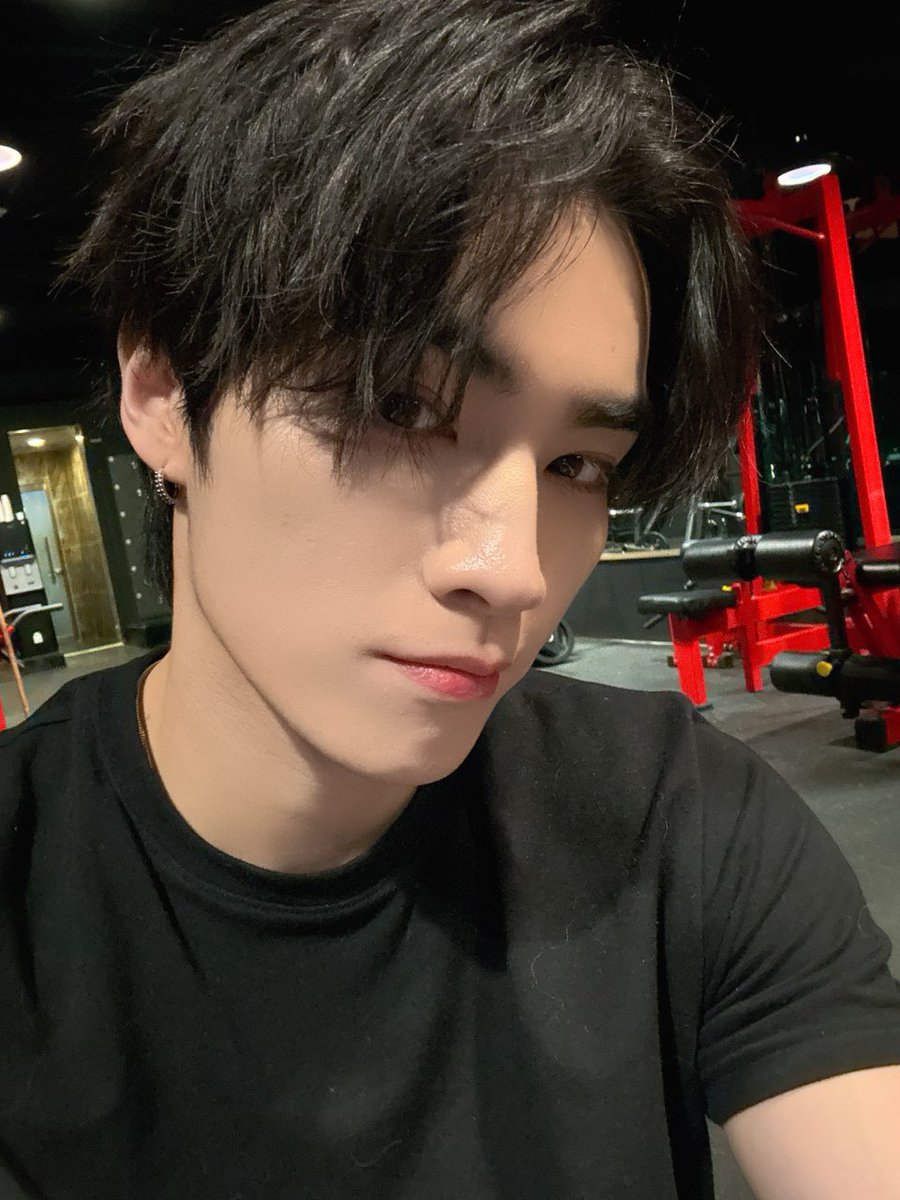 XHYFEED's tweet photo. 🦖🫧 https://t.co/kdVt2Yj5BY