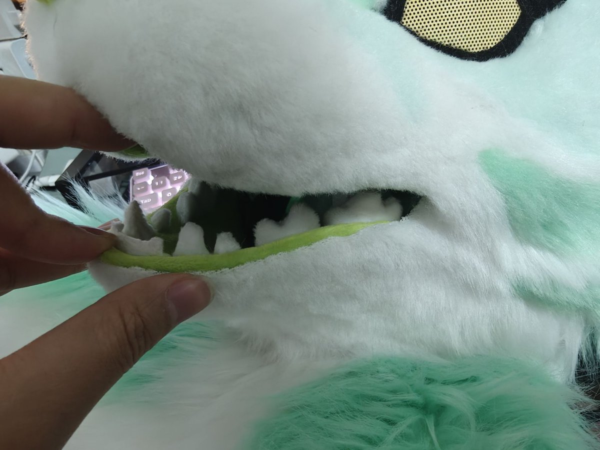 Provide some details about the base of the headpiece.
For subsequent orders, please read the following pictures first regarding the head and base of the product.
If there is any further need, please feel free to contact me privately for purchase at any time.
#yeya