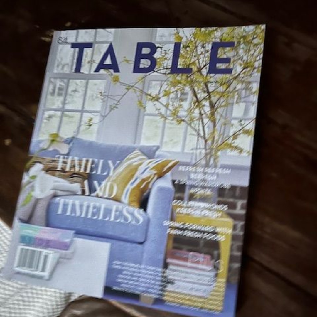 Achieva's tweet image. Amazing! VaultArt Artist Darian Johnson was highlighted in Table Magazine! If you have a chance, pick up an issue.

#TableMagazine #VaultArt #Pittsburgh