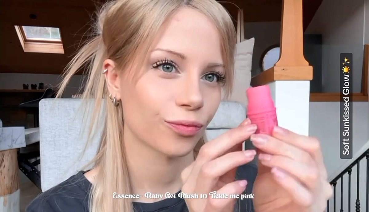 🎬 | Biyín ha subido un nuevo tiktok 

Vayan a verlo y darle apoyo! 🗣️

🔗: vm.tiktok.com/ZMBCw9bN6/