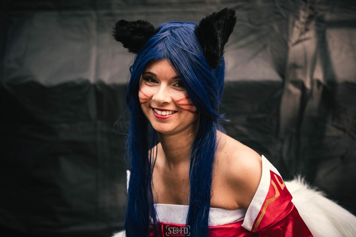 Chrimsie's tweet photo. Ahri🔥
#ahri #defaultskin #lol #LeagueOfLegends #leagueoflegendscosplay #cosplayer
📷:@SteFo_01 https://t.co/FRUtQqRHkP