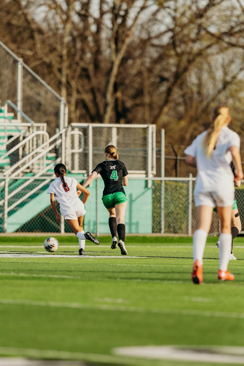 Tonight! Catch VBHS Soccer v.s. Harrison live at 5:00 p.m.. ⚽️
Click the link below to tune in:
vanburenathletics.com/broadcasts