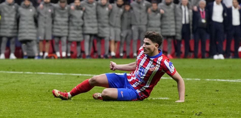 BarcaUniversal's tweet image. ‼️A second forensic report has confirmed that UEFA edited the video released on Julian Alvarez' penalty.

— @mundodeportivo