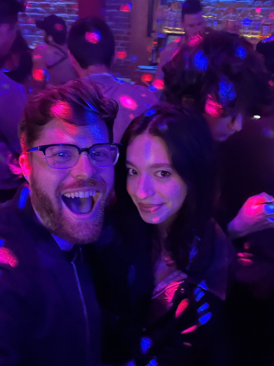 mikeymupdate's tweet photo. Two years ago, Mikey Madison was spotted at a gay bar after being missing for months. https://t.co/mMtn3AsZjc