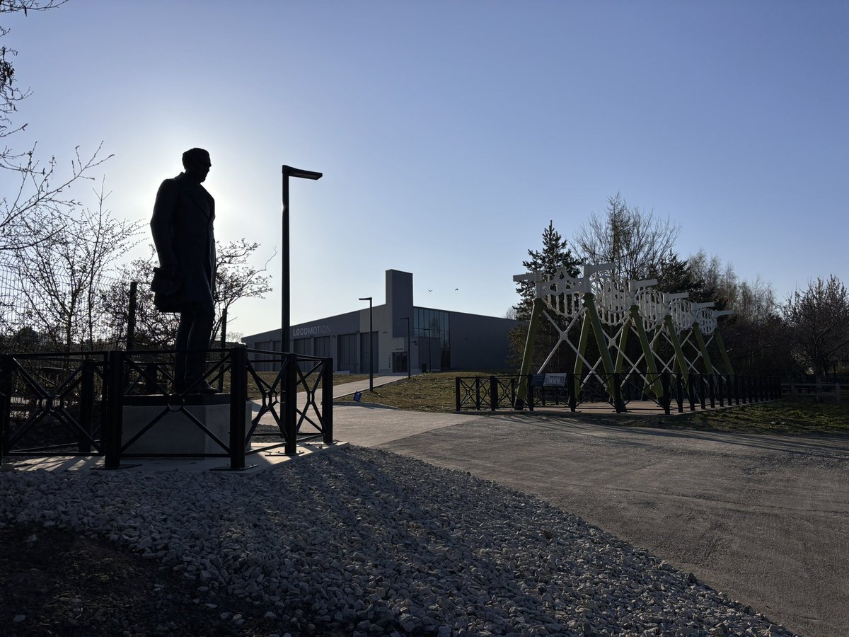 Robt_Stephenson's tweet image. A number of Robert Stephenson Trust Trustees were privileged to be invited to @LocomotionSHD this evening to hear about plans for this year together with welcoming the statue of Robert Stephenson to the North East, with it being on a ten year loan to the museum. 

1/2