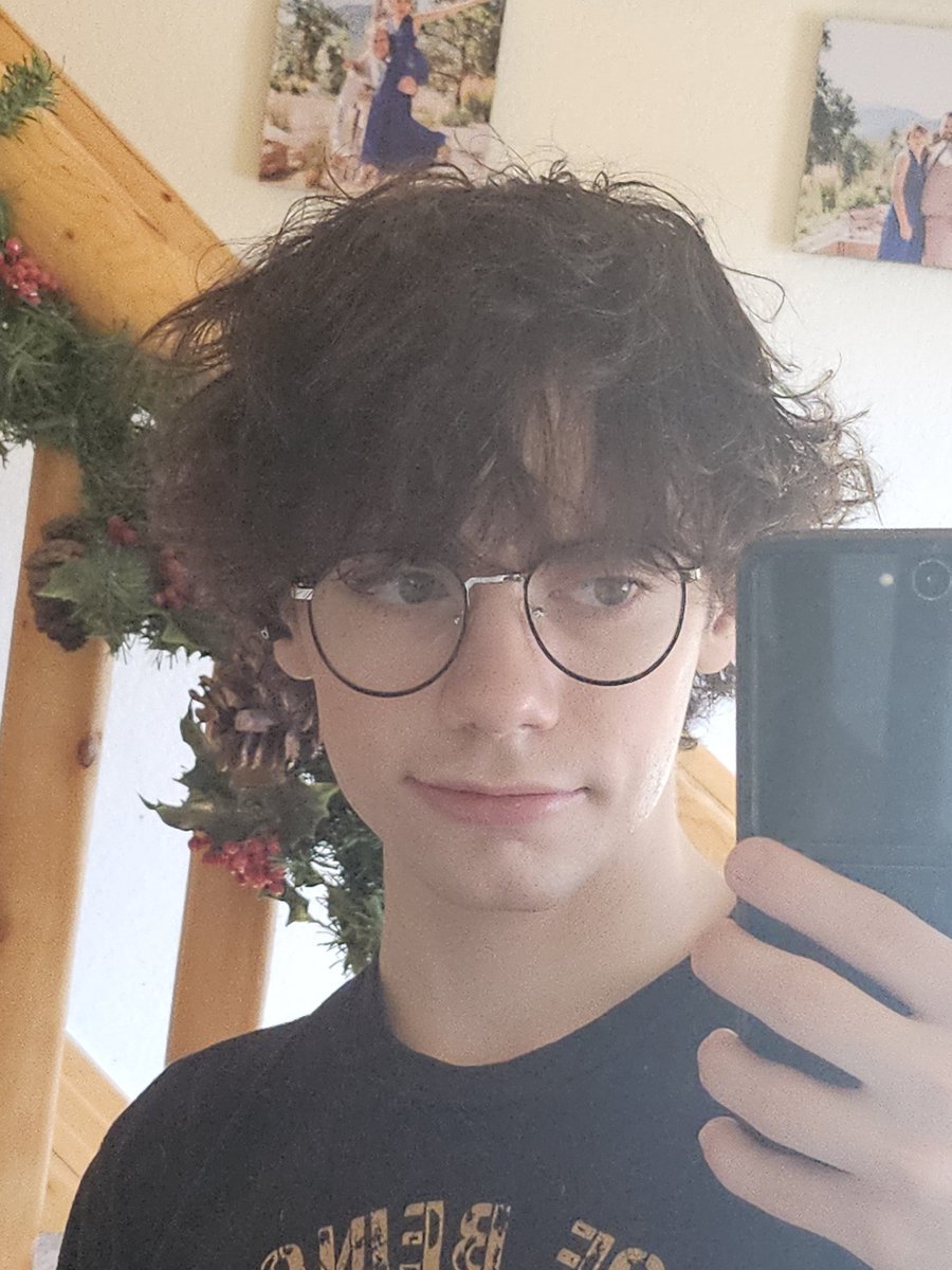 GeekyTwinky's tweet photo. Face, ass, cock *updated* 😋 https://t.co/VksPux9Q4R