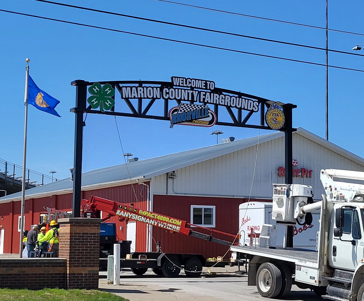 Knoxville Moths tweet media