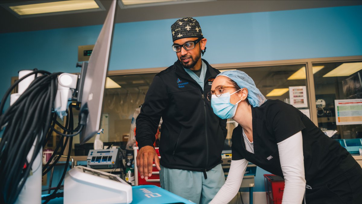 Dell Medical School (@dellmedschool) on Twitter photo Since 2015, we have more than tripled our number of residency and fellowship programs in partnership with <a href="/AscensionSeton/">Ascension Seton</a>, and our trainees contribute 730K+ hours of care in the community each year.
Learn more about graduate #MedEd in Austin: bit.ly/3Bpo9M5 Since 2015, we have more than tripled our number of residency and fellowship programs in partnership with <a href="/AscensionSeton/">Ascension Seton</a>, and our trainees contribute 730K+ hours of care in the community each year.
Learn more about graduate #MedEd in Austin: bit.ly/3Bpo9M5