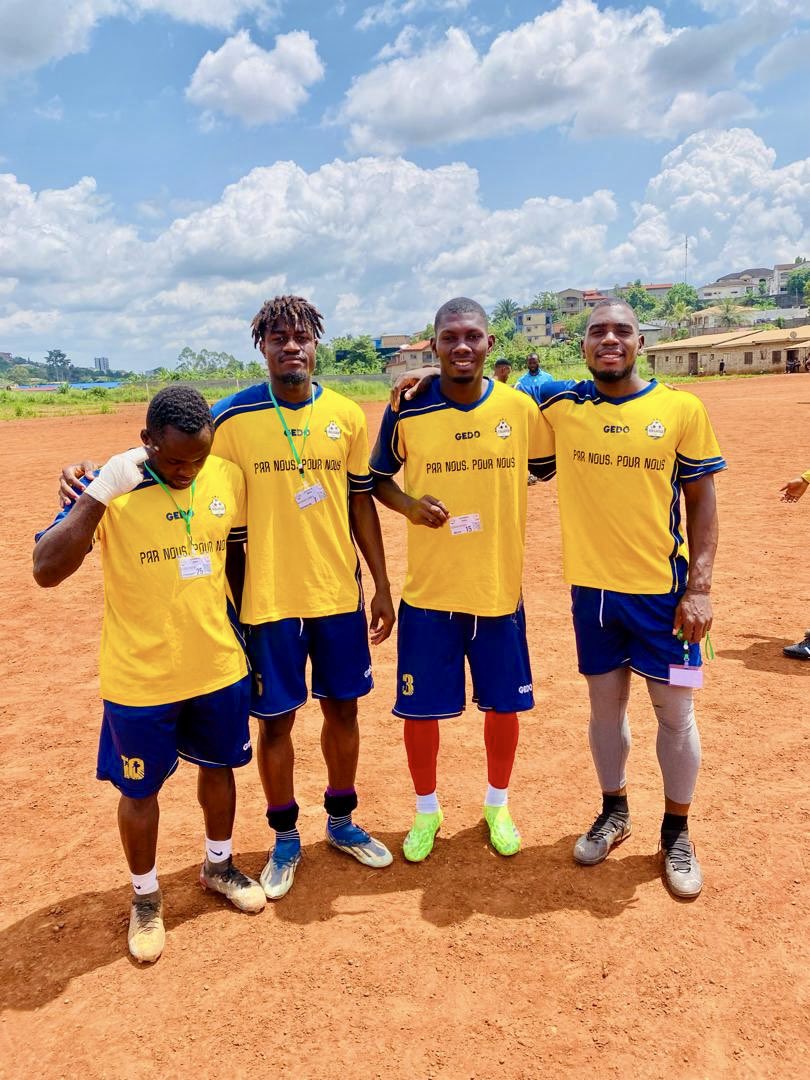 Oliboleague's tweet photo. Bonjour à tous,
Juste pour vous indiquer qu’il reste encore une place disponible pour l’inscription au plus grand championnat de foot amateur du pays. 
Si vous avez une équipe de 2-0, n’hésitez pas à nous contacter DM pour faire partie de cette aventure et pourquoi pas la gagner. https://t.co/ixgIjtgMyJ
