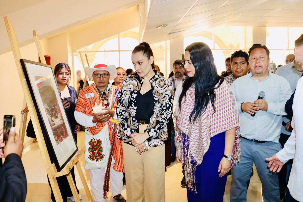We witnessed the grand inauguration of the event to celebrate this historical day along with the Stree Dristi Painting exhibition which depicts the empowerment of women through canvass.