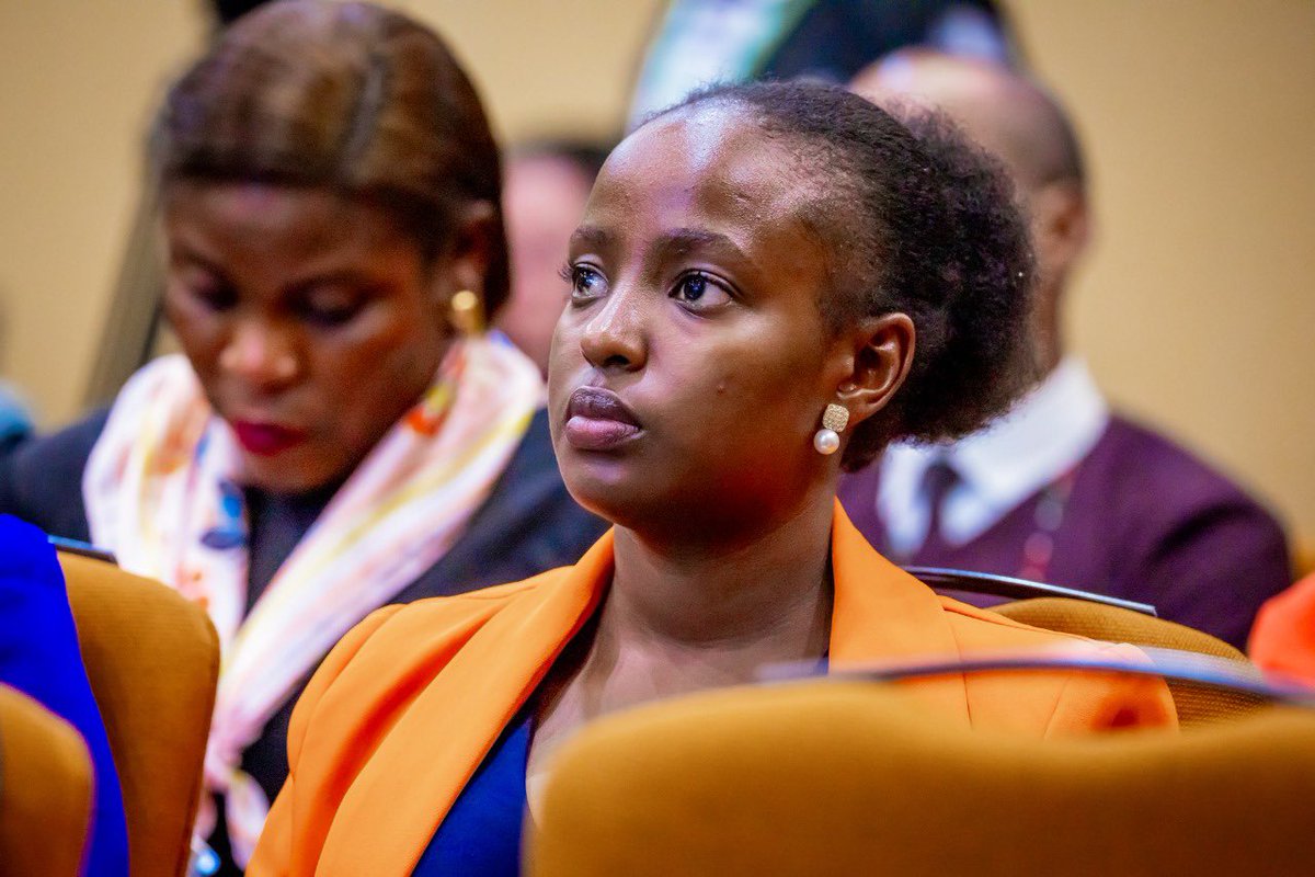 mznaab's tweet photo. Political transitions create space to reset development trajectories.

At the #AFSIT side event during #ARFSD11, we discussed how inclusive development must be part of the strategic response to political uncertainty. It is central to stability and long-term progress.

The joint #AFSIT–@issafrica report is a call for bold, structural and context-sensitive policy choices in countries in complex political situations.

📖 Explore the report: https://t.co/uVAUx2WZAE