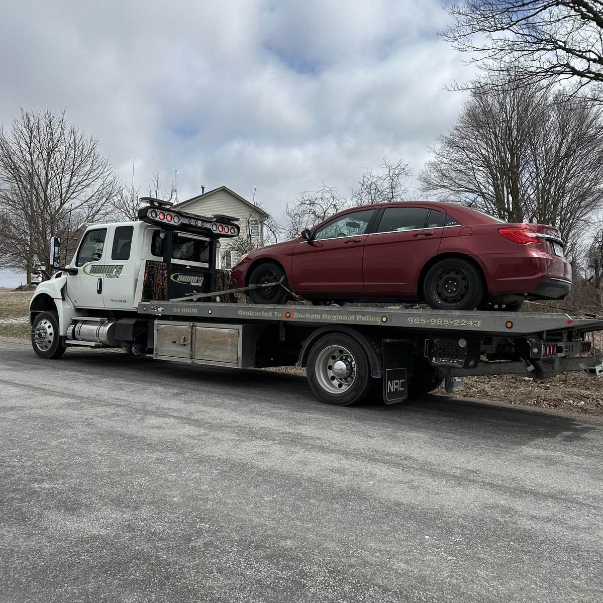 DRPSNorthDiv's tweet photo. North Division Traffic charged driver with stunt - excessively speeding (40 km/hr or more over the speed limit), 30 day licence suspension, 14 day vehicle impound in #Blackstock, #EdgertonRd. #durhamvisionzero #brock #scugog #uxbridge cg https://t.co/wmMO553ggJ