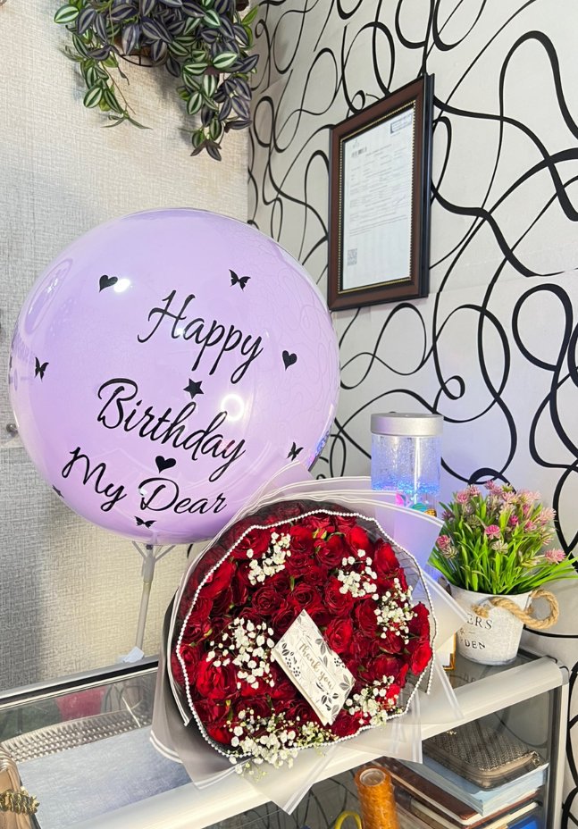 SopheeBatendera's tweet photo. #GoViral #suprise #cakes #Balloons #flowercake #money 
0701298022-0785385717 https://t.co/pjrCwoaat6