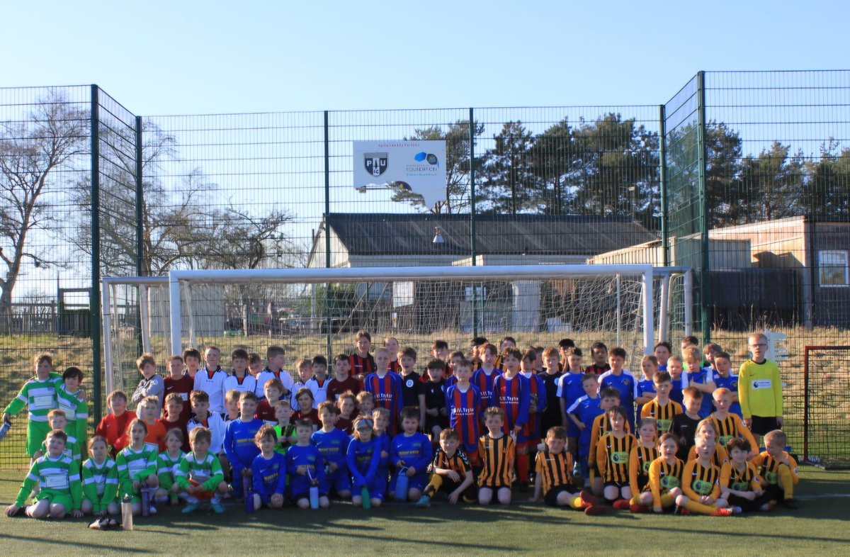LonghStHelens's tweet photo. Well done to our Federation teams who played in the Font Alliance Tournament yesterday. Great sportsmanship and fabulous new strip, too, Longhorsley! https://t.co/QXToNU8XdH