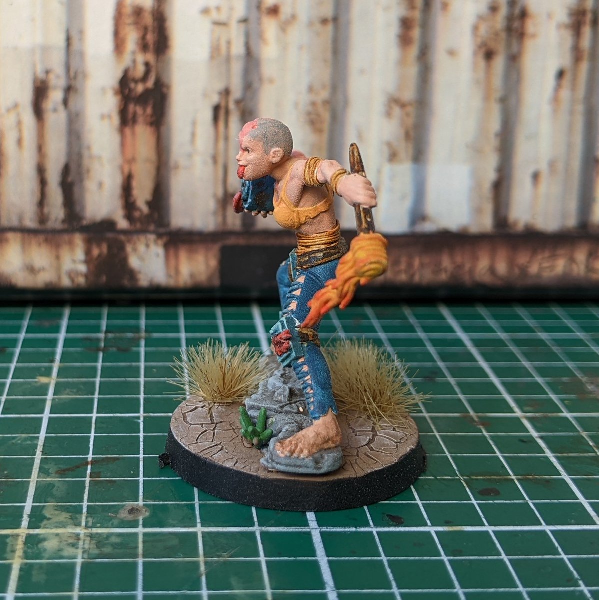 yiyembo's tweet photo. Esta Quemada con Bidón de @Punkapocalyptic ha servido con fervor a Tex'co hasta dejarse la piel (literalmente) ascendiendo a Ceniza con Maza Flamígera para el próximo torneo en @WarGenWargames y en el ya cercano #Punkachopo en mi banda del Crematorio #Punkafandom #Punkapocalyptic https://t.co/oNQpqKgaOr