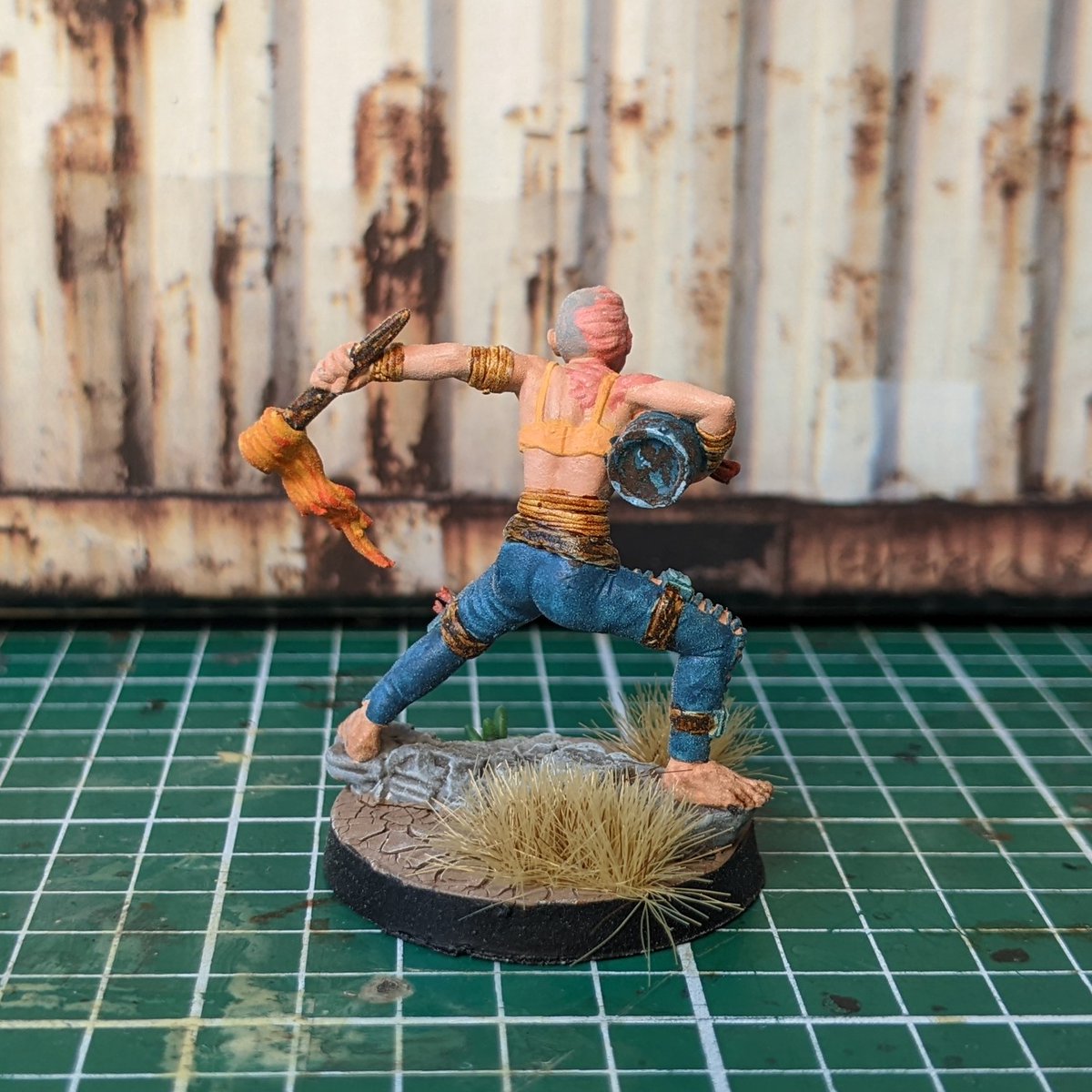 yiyembo's tweet photo. Esta Quemada con Bidón de @Punkapocalyptic ha servido con fervor a Tex'co hasta dejarse la piel (literalmente) ascendiendo a Ceniza con Maza Flamígera para el próximo torneo en @WarGenWargames y en el ya cercano #Punkachopo en mi banda del Crematorio #Punkafandom #Punkapocalyptic https://t.co/oNQpqKgaOr