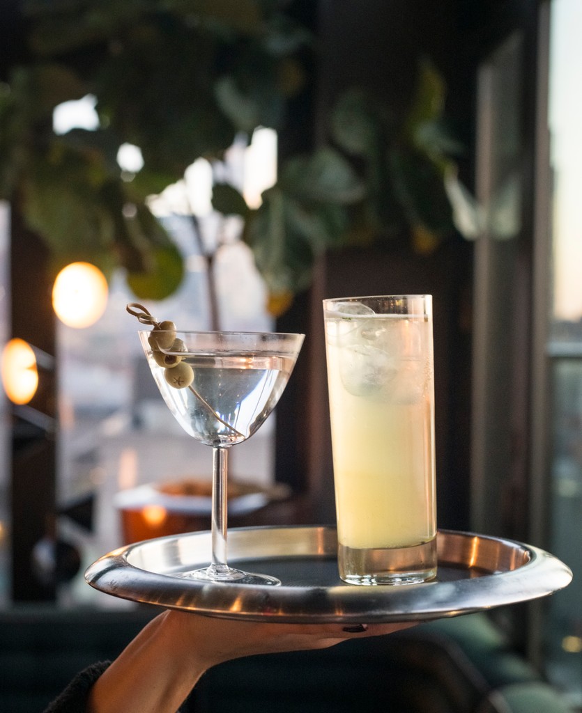 Step away from the fast pace of New York City and find serenity at Hotel Hugo, where indulgence and calm coexist. Imagine a stylish retreat nestled in SoHo, mere moments from the bustling city scene yet offering a serene atmosphere. ⁠
⁠
⁠
#hotels #luxuryhotel