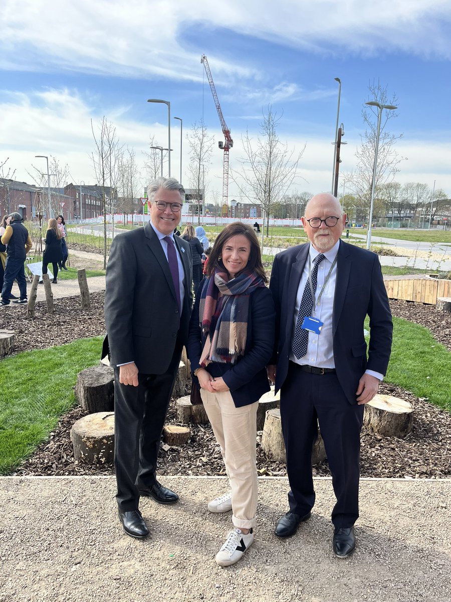 Steve Allen (@steve_d_allen) on Twitter photo Busy day at the new <a href="/MidlandMetUH/">Midland Metropolitan University Hospital</a> with <a href="/SWBHCharity/">SWBH Charity💙</a> launching both ‘The Commons’ & ‘The People’s Gallery’. Thank you @HighSheriffWM24 & <a href="/DavidNichols0n/">david nicholson</a> for your support today. Busy day at the new <a href="/MidlandMetUH/">Midland Metropolitan University Hospital</a> with <a href="/SWBHCharity/">SWBH Charity💙</a> launching both ‘The Commons’ & ‘The People’s Gallery’. Thank you @HighSheriffWM24 & <a href="/DavidNichols0n/">david nicholson</a> for your support today.