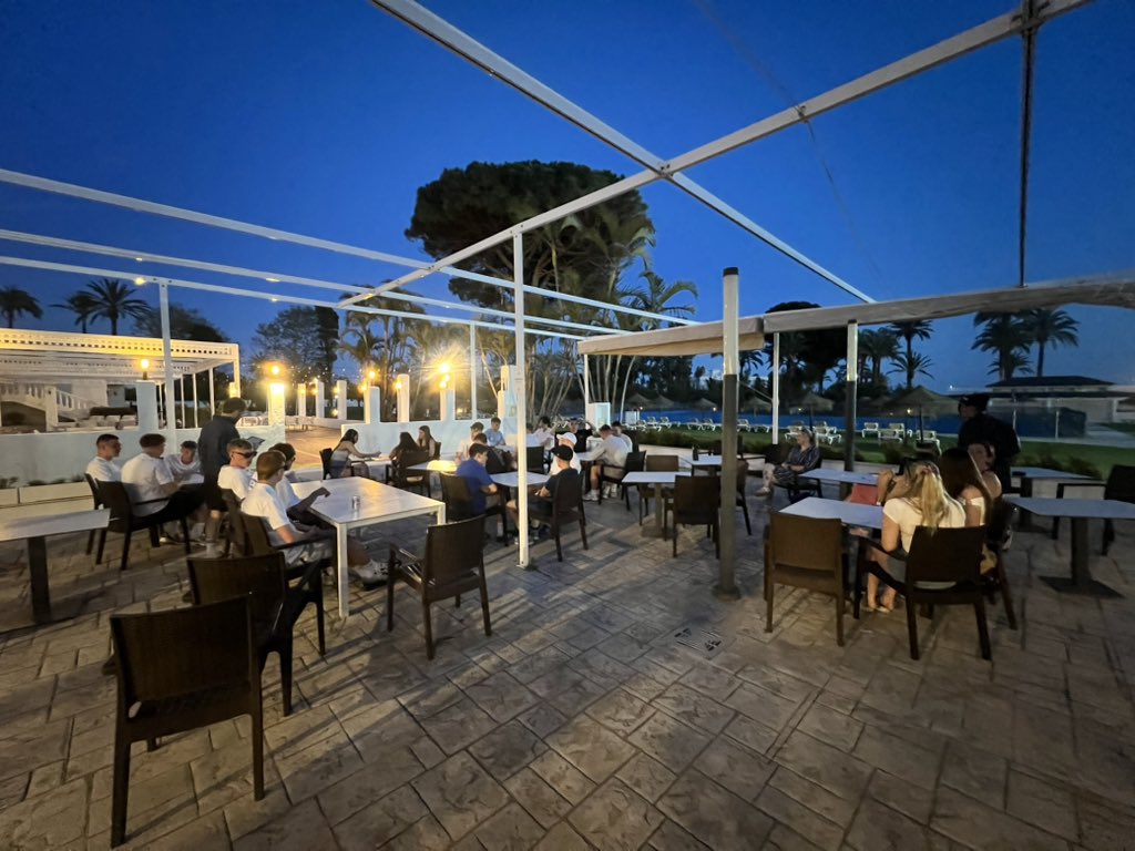 SelstonPE tweet media