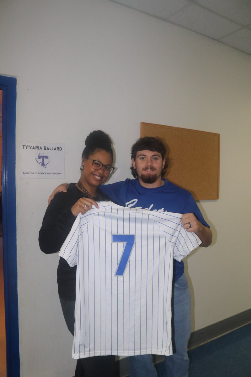 CCadetsBaseball's tweet photo. We would like to recognize some of the great Teachers here at CHS and thank them for everything they do for our students! Thank you Mrs. Sargent, Dr. Owens, Mrs. Barton, Mrs. Ballard, Mrs. Young and Mrs. Whities! Your hard work and dedication doesn't go unnoticed! #ACE #GOOD https://t.co/X0Se5XSM92