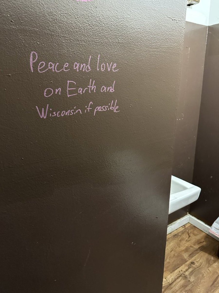 Paige Moskowitz (@paigemoskowitz) on Twitter photo 