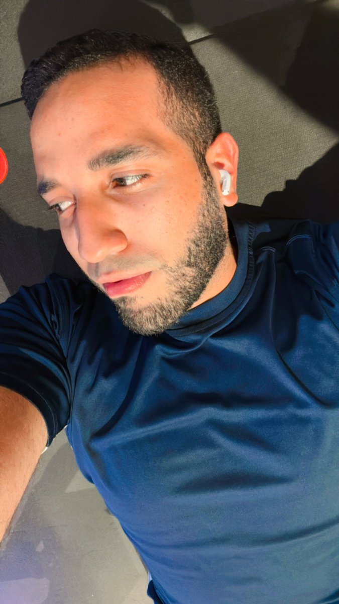 E_Jimenez_'s tweet photo. Gym time https://t.co/wj07cU91ia