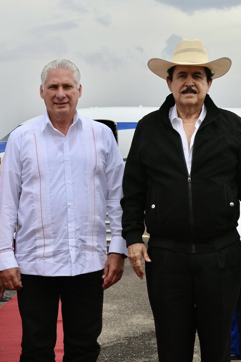 alfonso_noya's tweet photo. ÚLTIMO MINUTO: @DiazCanelB ya está en Honduras para participar en la IX Cumbre de la Comunidad de Estados Latinoamericanos y Caribeños #CELAC. #UnidosPorLaPatriaGrande. https://t.co/UHUhmIwjpd