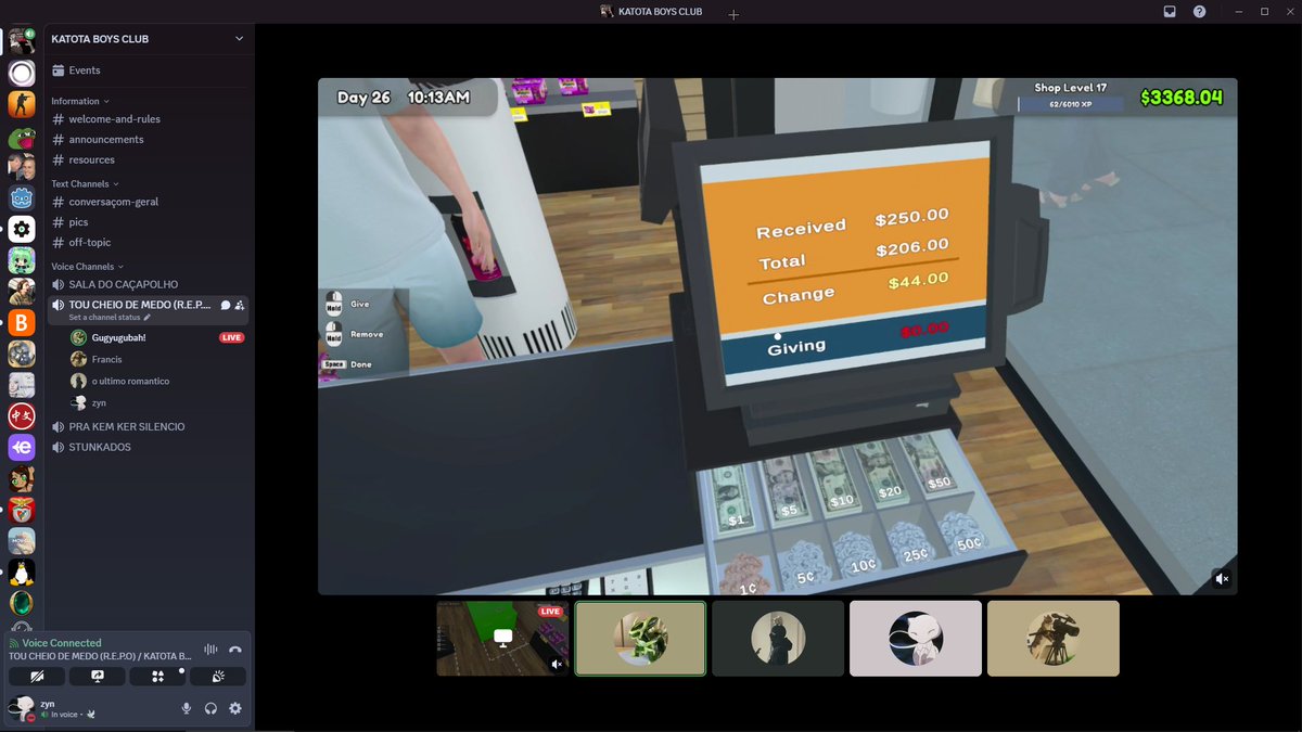 ClubCyber1a's tweet photo. shiiraki: trabalha durante o dia e chega à noite e vai jogar o job simulator 3000
ignorem a quantidade de... servers... são tipo 1/3 https://t.co/ZO2jysJzwB