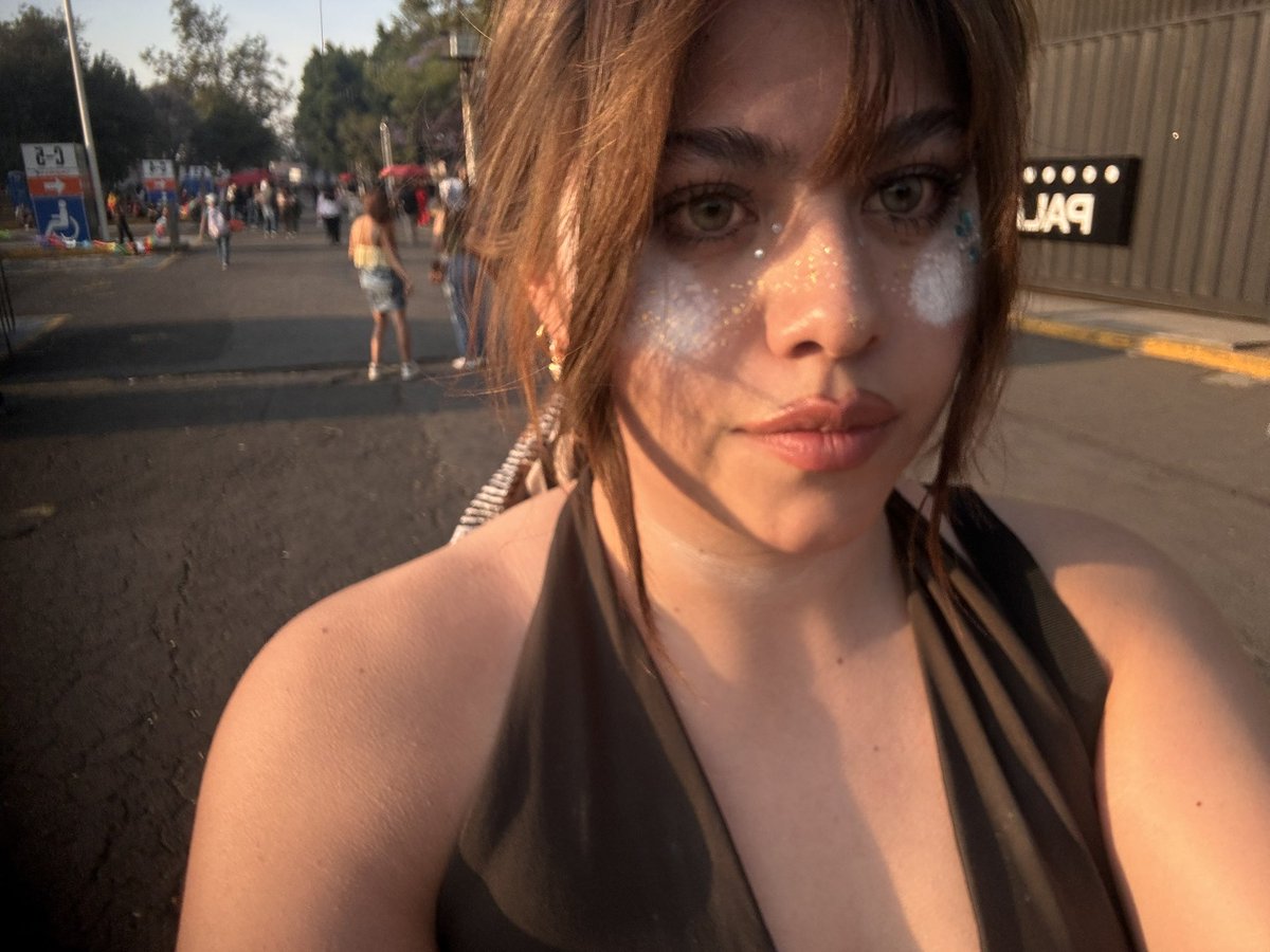xm_cast's tweet photo. Estoy bien fokin guapa https://t.co/93zHuqmBw2