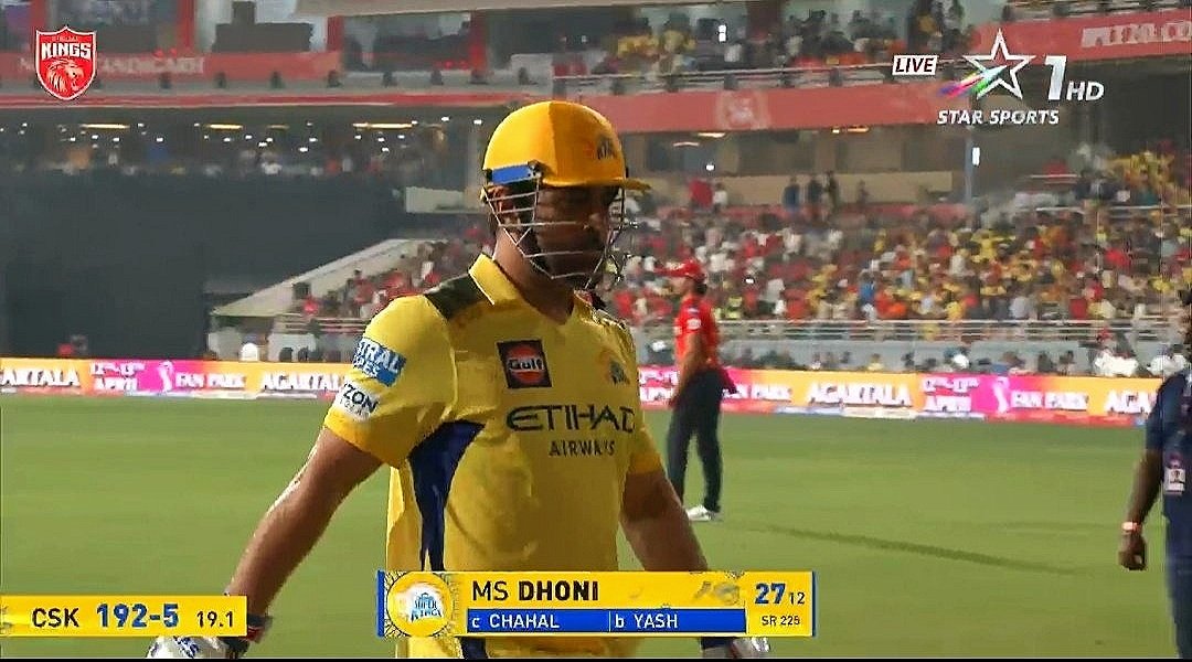 Purushotam4605's tweet image. Mahi sir, you are love...🥹💛
.
with a bat, behind the stumps, and forever..♾️
.
#msdhoni #msdhoni𓃵 #CSKvsKXIP #ipl2025