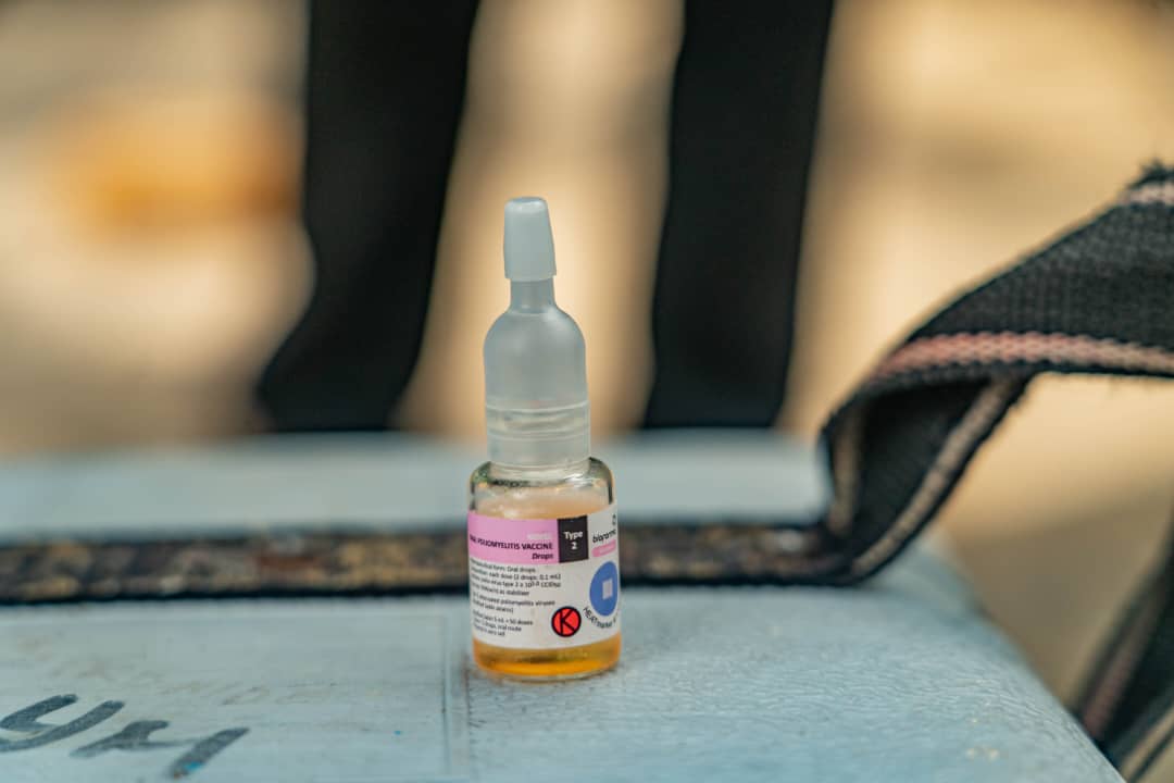 En RDC 🇨🇩, les efforts d'éradication de la polio donnent de bons résultats.

En 2023, 285 cas de la polio ont été enregistrés, 27 cas en 2024 et jusqu'à aujourd'hui, seulement 1 cas pour 2025, grâce aux ripostes de vaccination organisées. 💙

✅ Dès ce 10 avril 2025, faisons