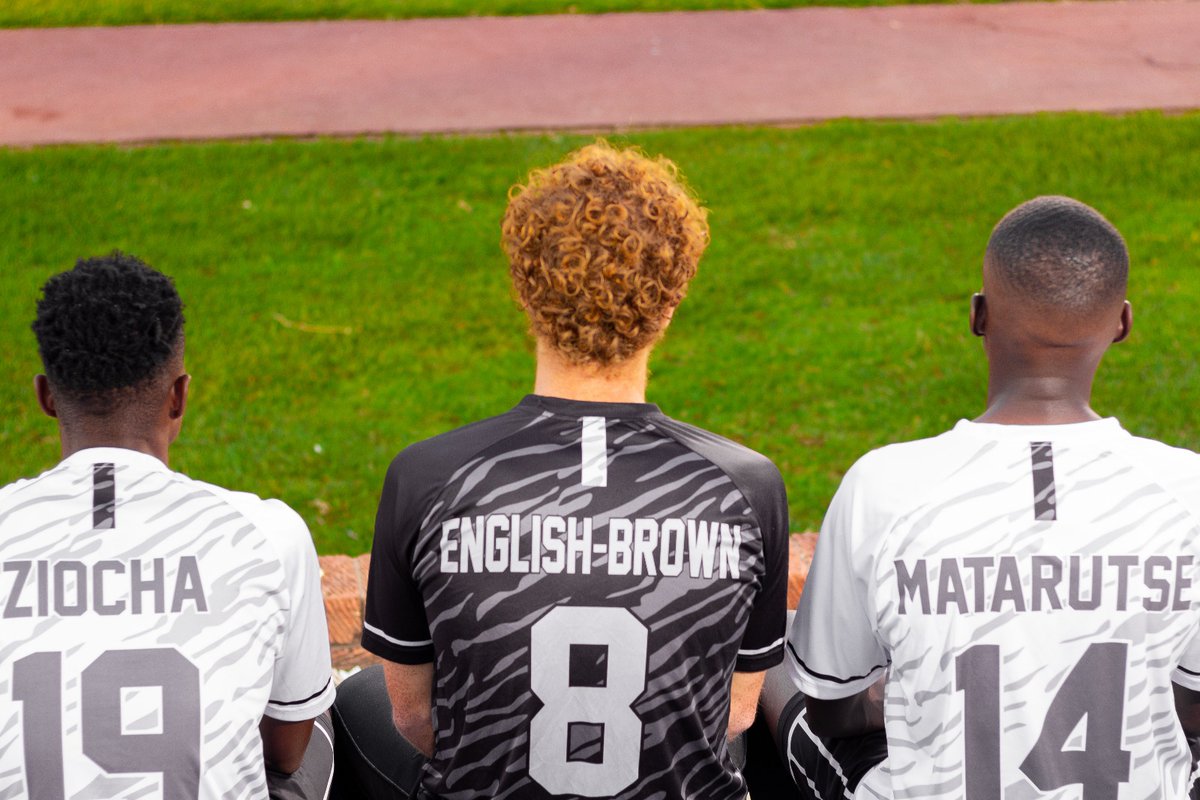 "Play for the name on the front of the shirt, and they'll remember the name on the back."

𝗪𝗲 𝗟𝗶𝘃𝗲 𝗙𝗼𝗿 𝗪𝗶𝗻𝗻𝗶𝗻𝗴 𝗥𝗲𝘀𝘂𝗹𝘁𝘀

Don't follow the crowd #LeadThePack

#Athlete #fypシ #Zimbabwe #AfricanFootball #quote