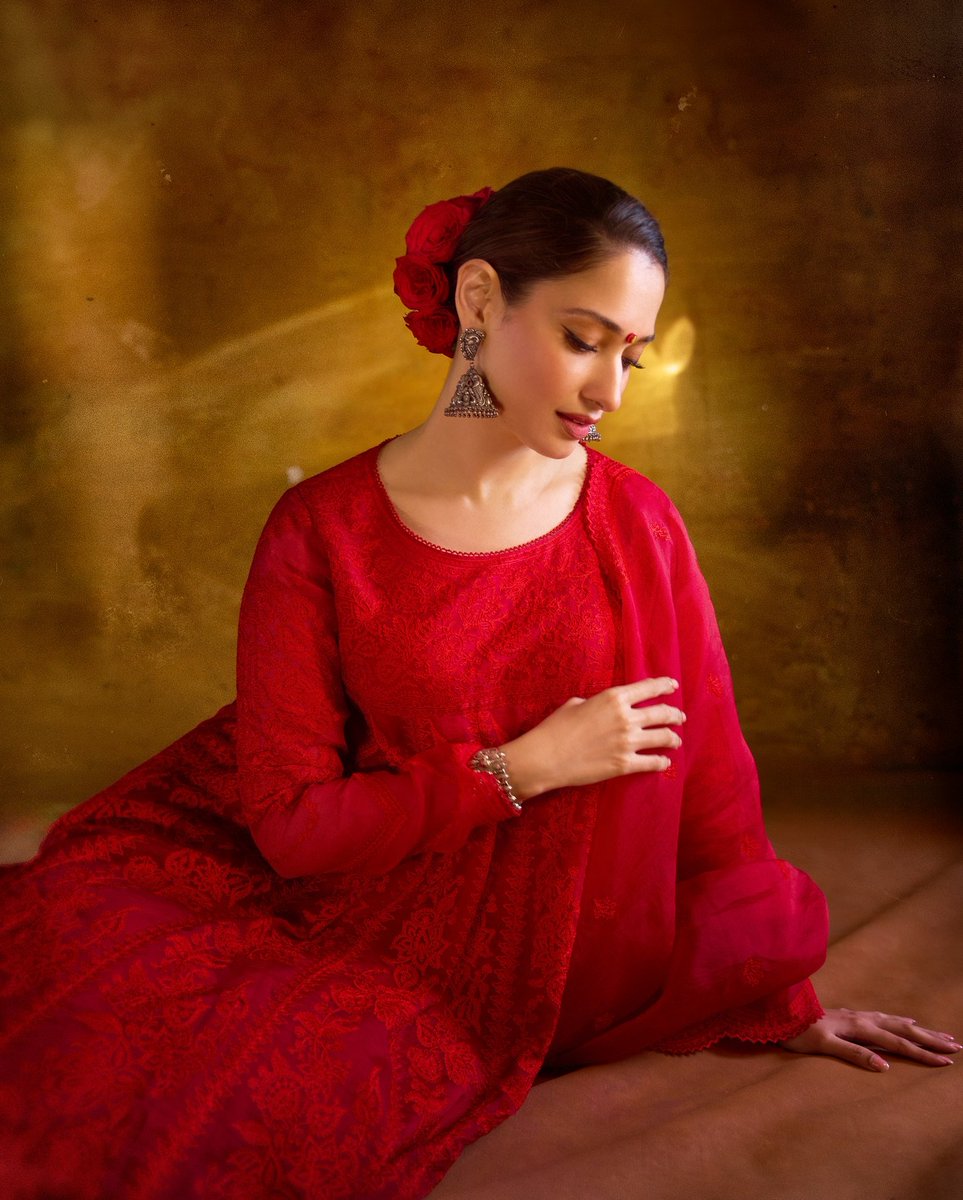 CelebritiesLib's tweet photo. ❤️‍🔥
#Odela2 
#TamannaahBhatia #Tamannaah https://t.co/orTeE5Oy9Y