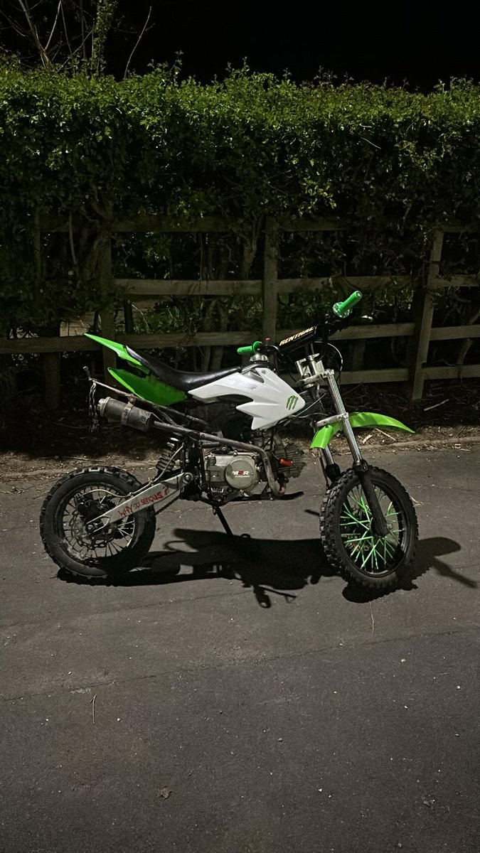 StaffsDogs's tweet photo. Officers on patrol in the @Policingstoke area of @StaffsPolice located this bike with a very unhappy customer. These are not for our roads and we will work hard to remove these off individuals who think they are above the law riding them around. #S5ARV https://t.co/ksnqDenFaC