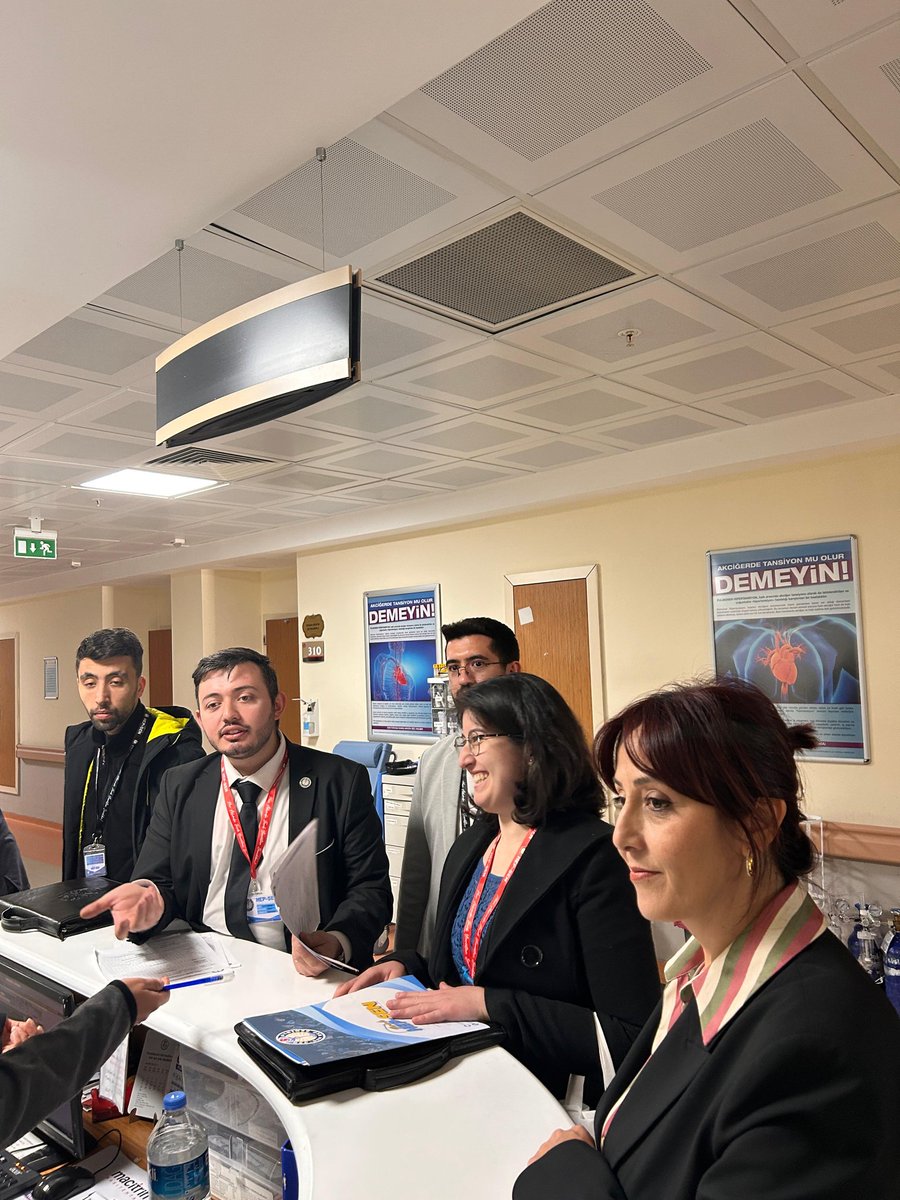 Furkan Fındık (@furkanfndkk) on Twitter photo Bugün Çanakkale 18 Mart Üniversitesi Hastanesi'nde idik. Çanakkale'den durum bildiriyorum: Sahanın tüm siyasi parti sendikalarından haberi var. YIKILACAKSINIZ! Geliyoruz.. <a href="/hepsen_2020/">HEP-SEN</a> <a href="/ynsmsek/">Yunus Şimşek</a> <a href="/yasinaldemiir/">Yasin Aldemir 🇹🇷</a> <a href="/muhammeddogan89/">Muhammed DOĞAN 👑</a> Bugün Çanakkale 18 Mart Üniversitesi Hastanesi'nde idik. Çanakkale'den durum bildiriyorum: Sahanın tüm siyasi parti sendikalarından haberi var. YIKILACAKSINIZ! Geliyoruz.. <a href="/hepsen_2020/">HEP-SEN</a> <a href="/ynsmsek/">Yunus Şimşek</a> <a href="/yasinaldemiir/">Yasin Aldemir 🇹🇷</a> <a href="/muhammeddogan89/">Muhammed DOĞAN 👑</a>